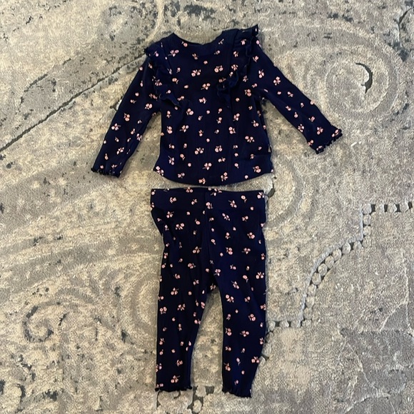 GAP two piece outfit - Picture 1 of 3